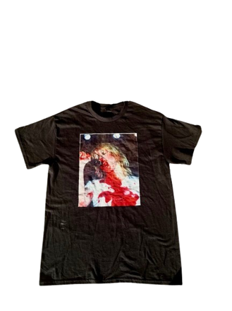 Screaming in Red tee